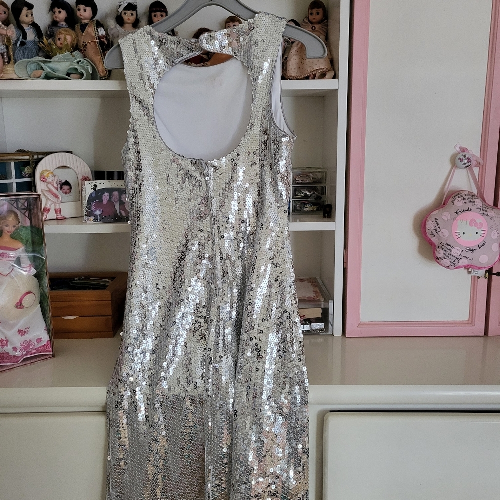 Beautiful dress for the red carpet or a very special night out